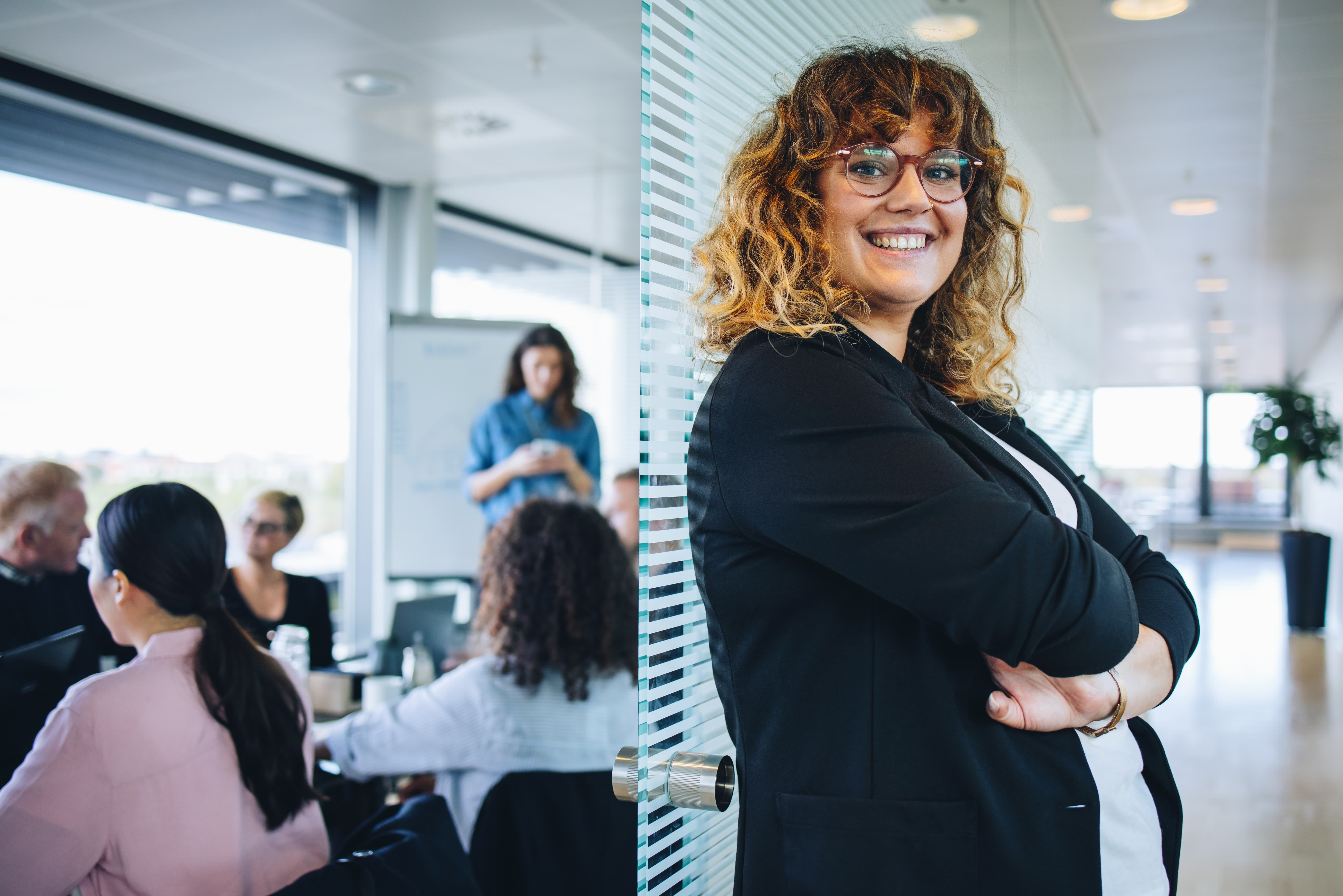 Group learning at scale: A game of tradeoffs